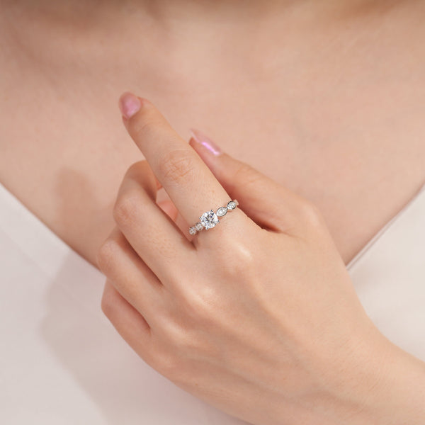 Anillo de moissanita redonda de 1 quilate para mujer con banda de marquesa infinita