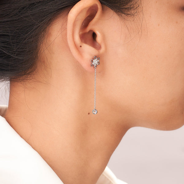 Pendientes largos colgantes con flor de moissanita para mujer en plata